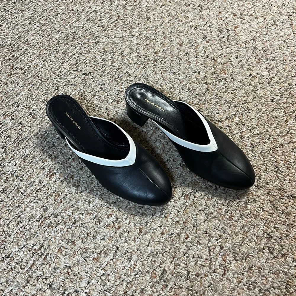 Mansur Gavriel V Slide Mule - Picture 2 of 6